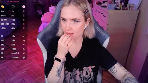 Effie online show from 01.24.25