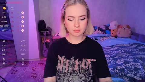 Effie online show from 02.04.25