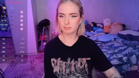 Effie online show from 02.14.25