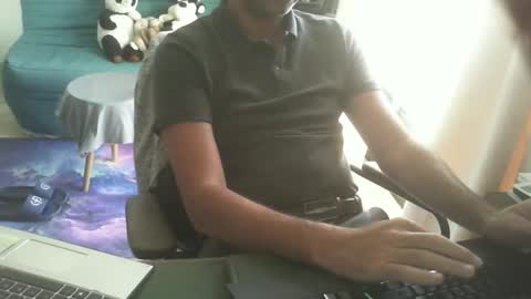 Snapshot of shyfrenchcock chatting on 06.05.26 shyfrenchcock online show from 06.05.26