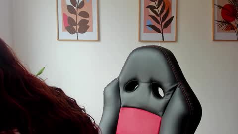 Snapshot of shylittlebunny chatting on 09.11.25 shylittlebunny online show from 09.11.25