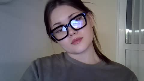 Snapshot of shynesssi chatting on 01.08.25 shynesssi online show from 01.08.25