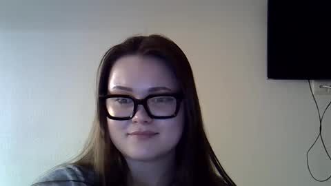 Snapshot of shynesssi chatting on 03.06.25 shynesssi online show from 03.06.25