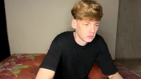 Snapshot of shyredstar chatting on 12.18.24 Tom and Betty online show from 12.18.24