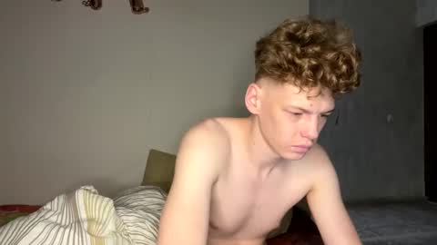 Snapshot of shyredstar chatting on 12.21.24 Tom and Betty online show from 12.21.24