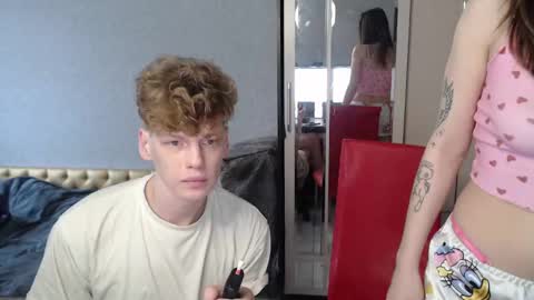 Snapshot of shyredstar chatting on 02.01.25 Tom and Betty online show from 02.01.25