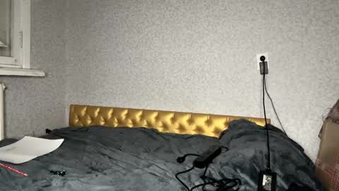 Snapshot of shyredstar chatting on 02.02.25 Tom and Betty online show from 02.02.25