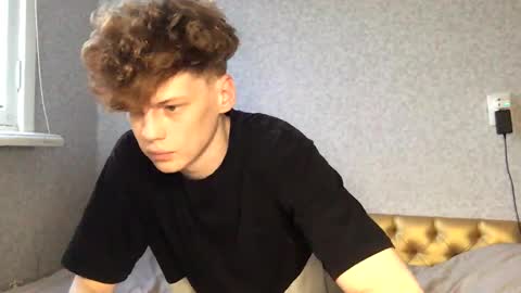 Snapshot of shyredstar chatting on 02.04.25 Tom and Betty online show from 02.04.25