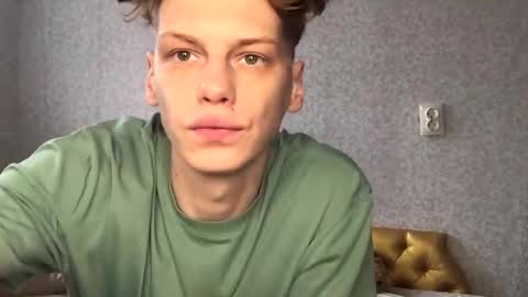 Snapshot of shyredstar chatting on 02.27.25 Tom and Betty online show from 02.27.25