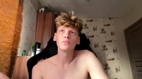 Snapshot of shyredstar chatting on 10.17.25 Tom and Betty online show from 10.17.25