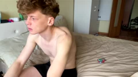 Snapshot of shyredstar chatting on 11.30.25 Tom and Betty online show from 11.30.25