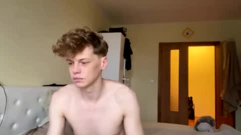 Snapshot of shyredstar chatting on 12.02.25 Tom and Betty online show from 12.02.25