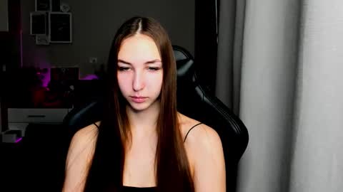 Snapshot of sia0610 chatting on 10.30.25 SIA online show from 10.30.25