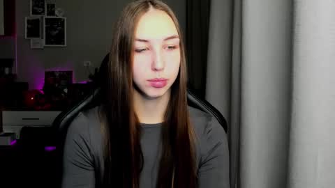 Snapshot of sia0610 chatting on 11.24.25 SIA online show from 11.24.25