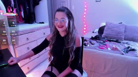 Snapshot of siamilff chatting on 11.05.25 SIa online show from 11.05.25