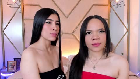 Siara and Zoe tattoo online show from 01.30.25