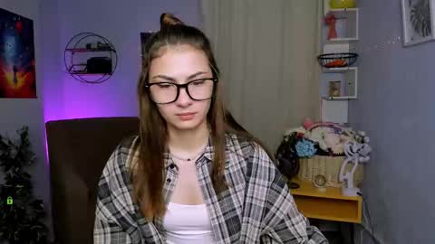 Snapshot of sicilia_shine chatting on 02.03.26 silicia online show from 02.03.26