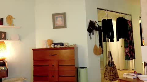 sicklitgirl online show from 10.17.25