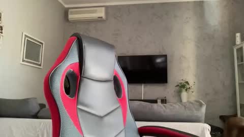 sidvicious23cm online show from 10.28.25