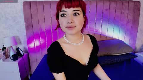 Sienna Desieree online show from 12.15.25