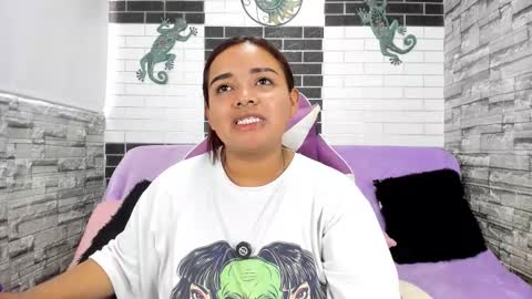 Snapshot of sienna_lux01 chatting on 03.04.26 sienna_lux01 online show from 03.04.26