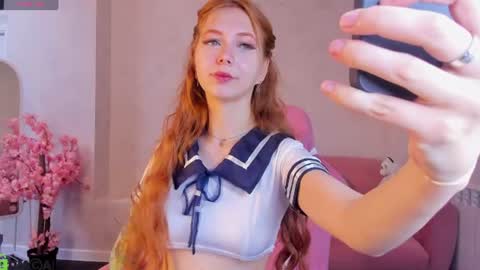 Snapshot of sienna_nyx chatting on 06.24.26 Sienna online show from 06.24.26