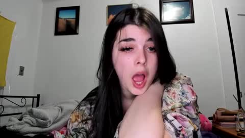 Snapshot of sierrasquirter chatting on 01.24.25 Sierra online show from 01.24.25