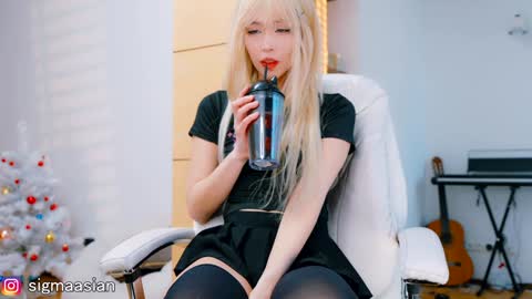 OF   instagram sigmaasian twitter sigmasian online show from 12.29.24