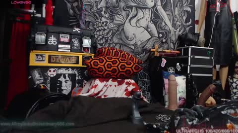 Allmylinkssilentmary666 online show from 12.14.24