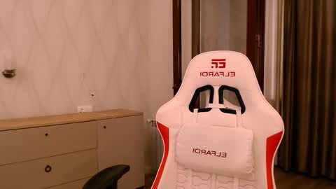 silk_ann online show from 11.23.25