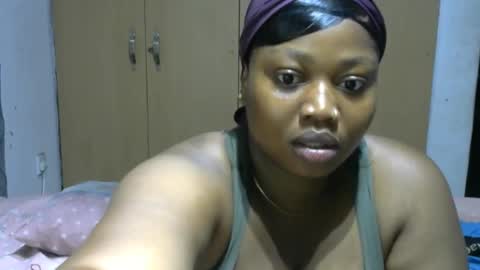 Snapshot of silkyandmaster chatting on 03.02.26 silkyandmasterr online show from 03.02.26