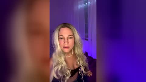Snapshot of silkycherie chatting on 07.07.26 Blonde dream online show from 07.07.26