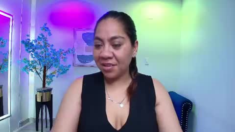 Snapshot of silvana_lane chatting on 08.04.26 Silvana online show from 08.04.26