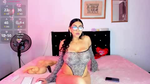 Snapshot of silver__love chatting on 01.27.25 Silver online show from 01.27.25