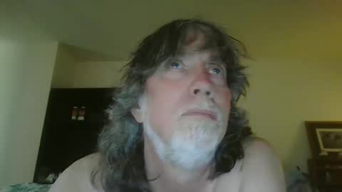 Snapshot of silverfunfox chatting on 04.24.26 silverfunfox online show from 04.24.26