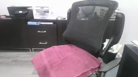 Snapshot of silvertick70 chatting on 01.19.25 silvertick70 online show from 01.19.25