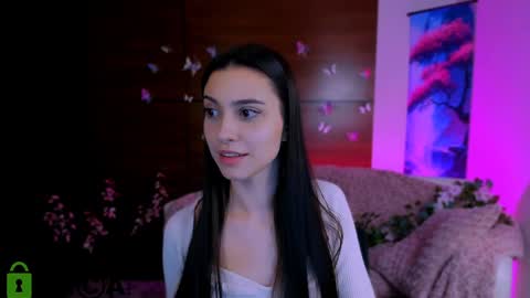 Snapshot of silvia_queen1 chatting on 12.19.24 Silvia nude in pvt  online show from 12.19.24