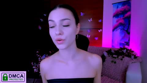 Snapshot of silvia_queen1 chatting on 12.24.24 Silvia nude in pvt  online show from 12.24.24
