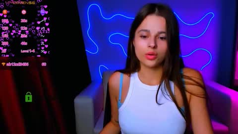 Snapshot of silvia_queen1 chatting on 09.26.25 Silvia nude in pvt  online show from 09.26.25