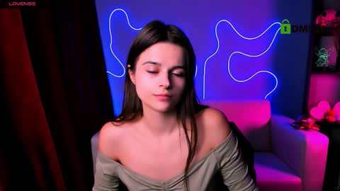 Snapshot of silvia_queen1 chatting on 11.03.25 Silvia nude in pvt  online show from 11.03.25