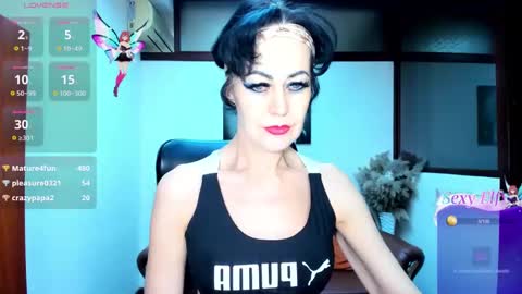 Silvia Wallec online show from 02.02.25