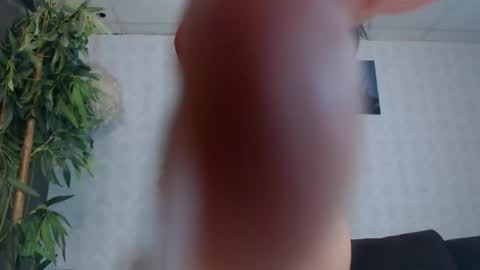 Silvia online show from 12.22.25