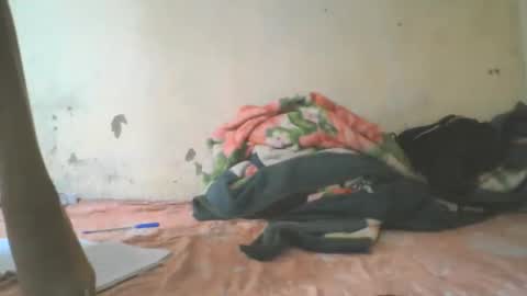 Snapshot of simonettee chatting on 11.06.25 simonettee online show from 11.06.25