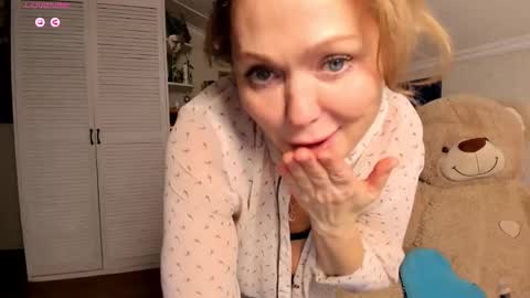 Simona online show from 11.02.25