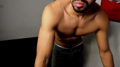 Snapshot of simple_guyy chatting on 06.25.26 Andrey online show from 06.25.26