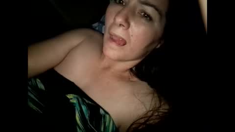 Snapshot of simpledi chatting on 11.18.25 simpledi online show from 11.18.25