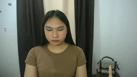 Snapshot of simply_francine chatting on 06.26.26 simply francine online show from 06.26.26