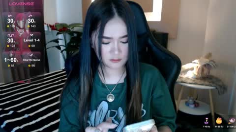 Snapshot of simplykhate chatting on 11.26.25 Adrianna Fowler online show from 11.26.25