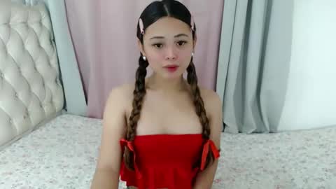 Snapshot of sinafterhours chatting on 02.15.26 sinafterhours online show from 02.15.26