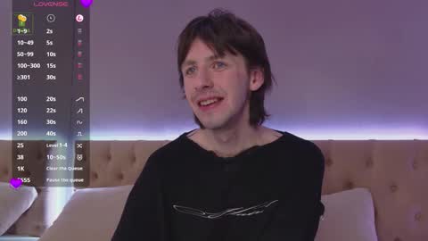 Snapshot of sinkisser chatting on 11.18.25 WARREN online show from 11.18.25